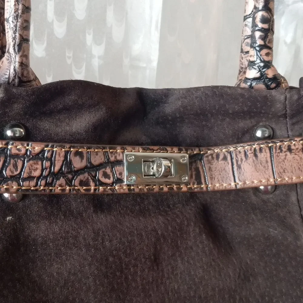 Gun Tote'n Mamas Concealed Carry Brown Swede Purse Shoulder Bag